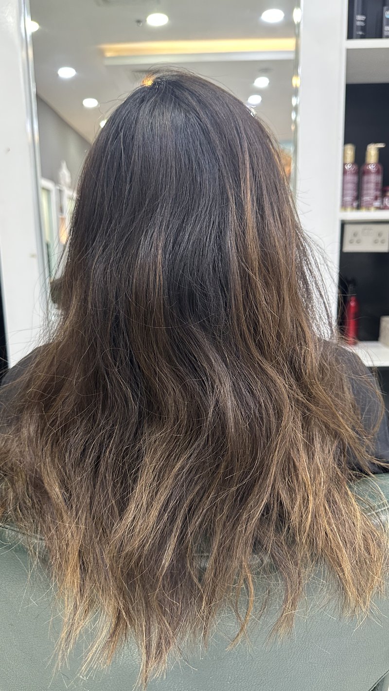 Before highlights treatment at Blush N Curls Dubai